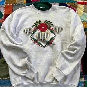 Vintage Grey with Green Under Christmas Wrapping Crewneck Large
